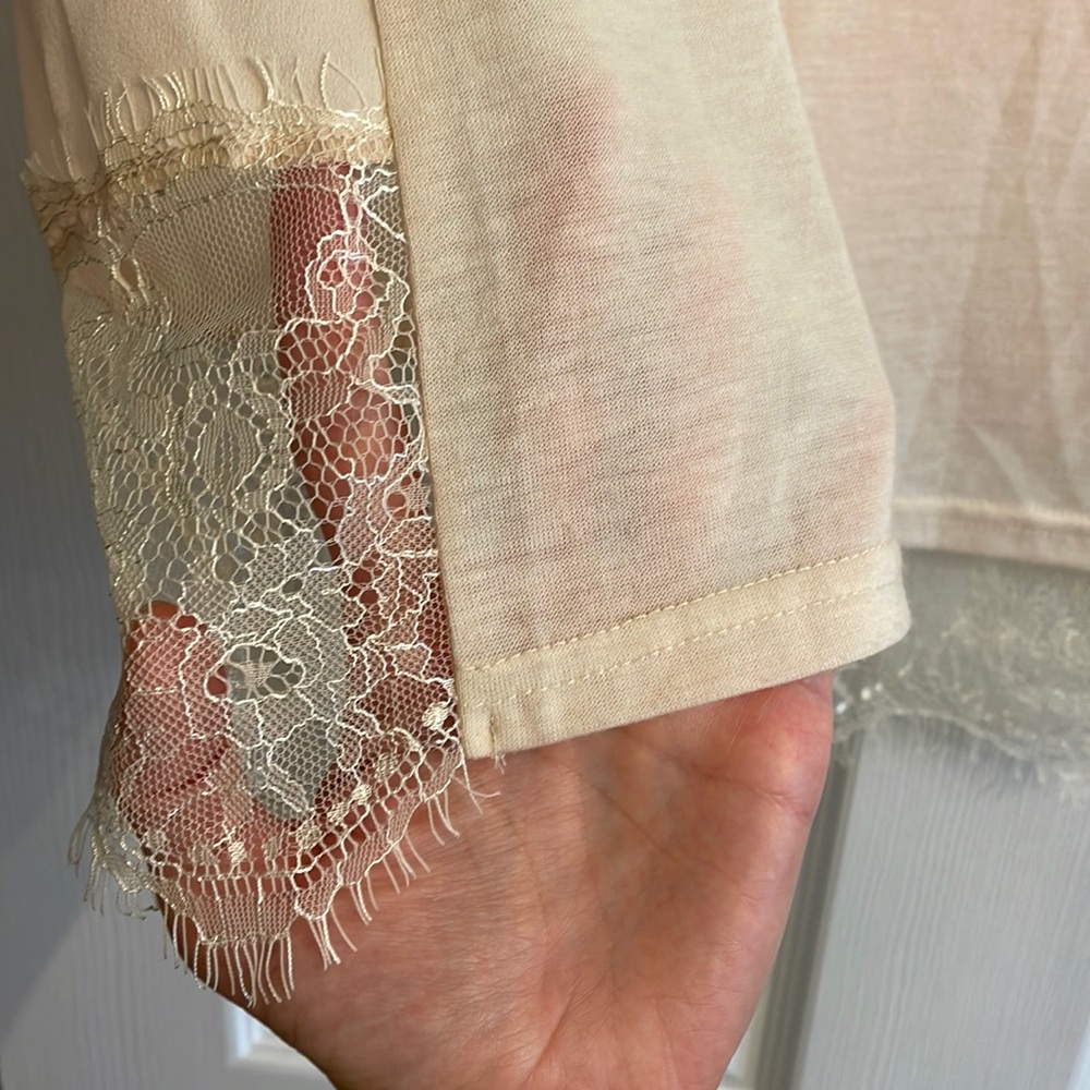Molly Bracken Knit Top w Pleated Back and Lace Detailing, Cream, sz XS - Picture 7 of 15